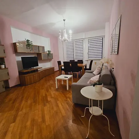 Apartamento Queen Chic 2 *