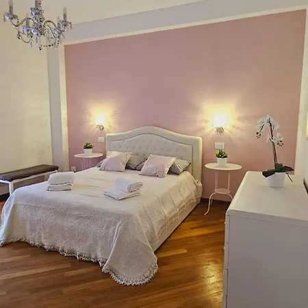 Apartamento Queen Chic 2 *