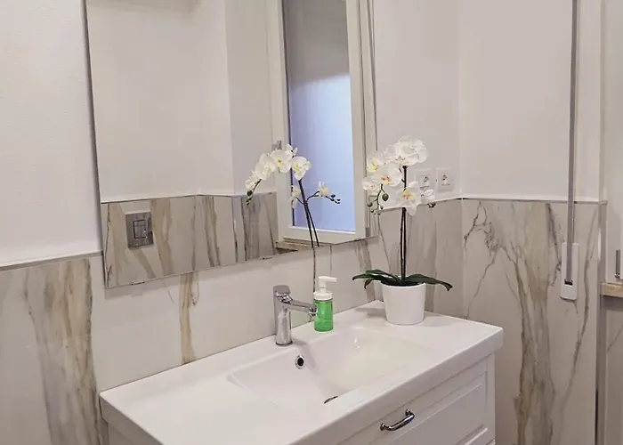 Queen Chic 2 * La Spezia